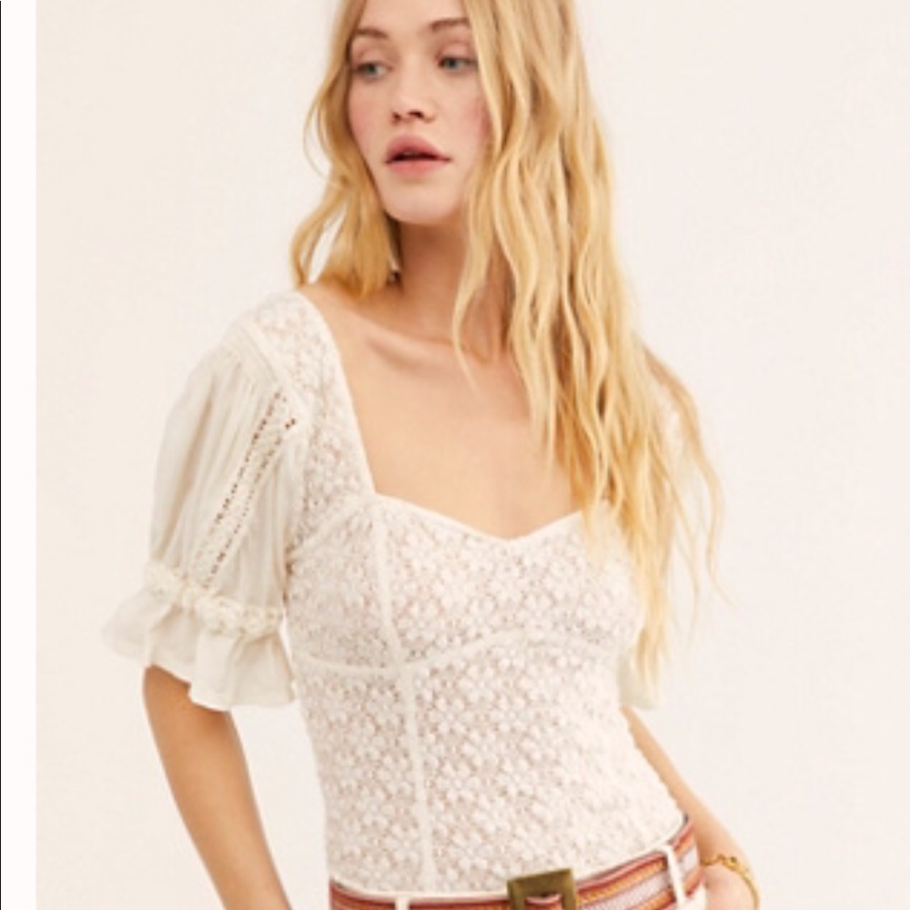 Free People cream lace top 🥰🔥🥰